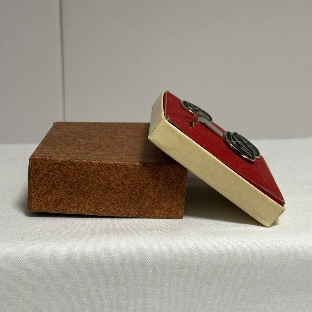 VTG CufflinksTie Bar Set Gold Tone Steam Shovel Paper Gift‎ Box Leather Print